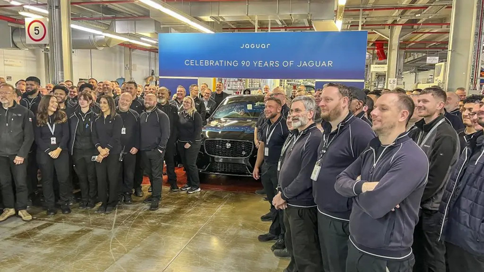 Φινάλε για την Jaguar F-Pace! 